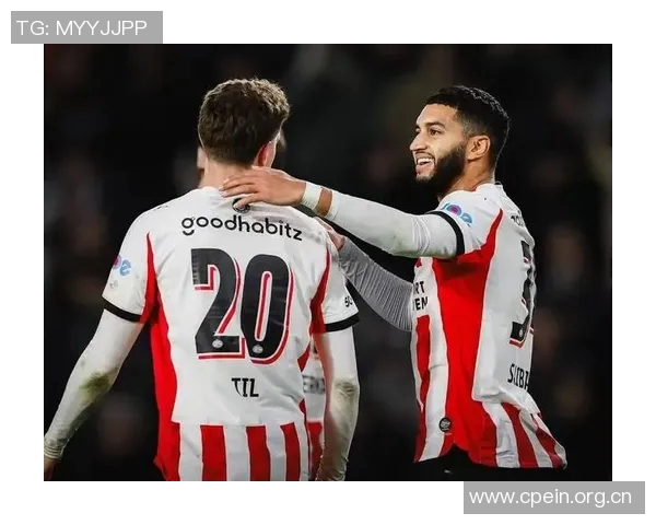 埃因霍温主帅严守纪律德斯特因迟到无缘欧冠首发阵容 埃因霍温主帅严守纪律德斯特因迟到无缘欧冠首发阵容