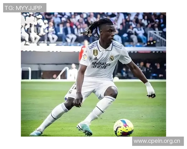 卡马文加或将转型左后卫应对法国中场竞争激烈局面