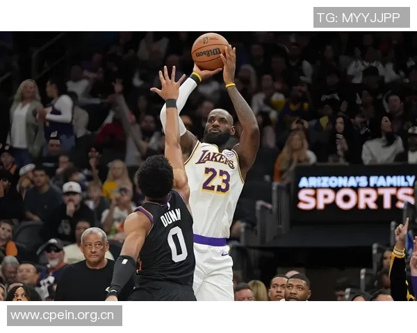 活塞对老詹施暴生日遭劫软艾顿表现令人失望似曾相识的悲剧