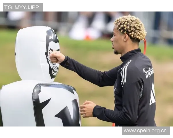 埃基蒂克赛季初表现亮眼后陷入进球荒连续8场未能破门