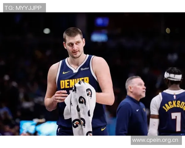 约基奇火力全开19投16中砍下35分15板7助攻展现统治力