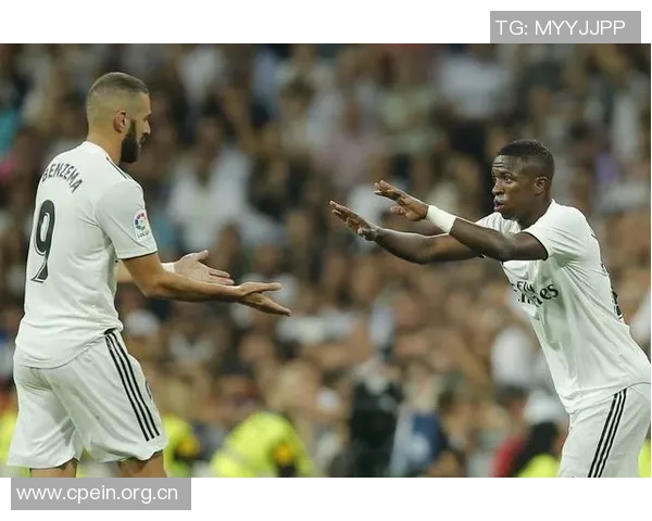 邓加称赞维尼修斯球技出众但认为他尚未成为更衣室领袖