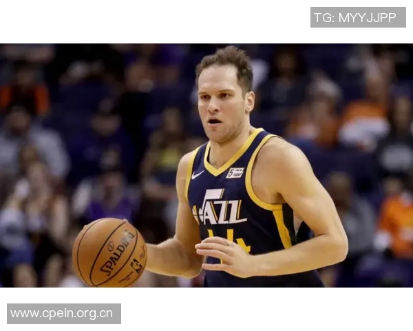 比尔谈快船首轮出局感受以掘金成功激励球队重整旗鼓