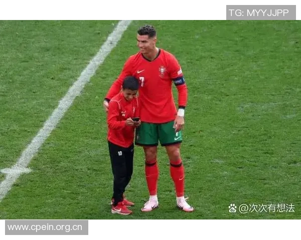 维加称C罗为葡萄牙足球贡献巨大无需道歉的坚定立场